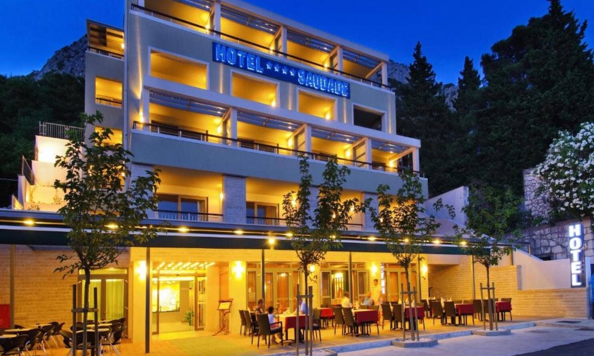 Gradac House | Premium Double Room With Private Bathroom 3