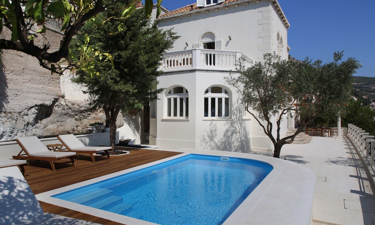 Ploce House | Professionally managed 5-bedroom villa in gorgeous Dubrovnik with a pool