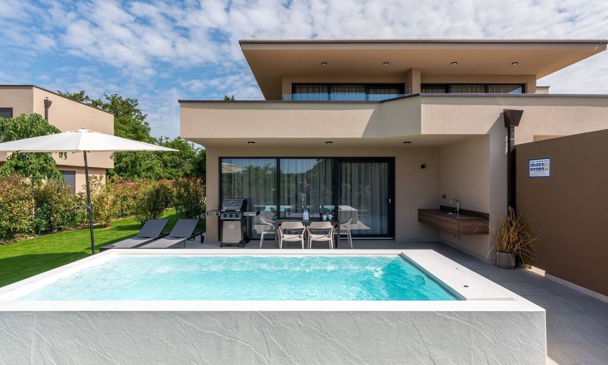 Karigador Apartment | Quercus Village APP 10 mit privatem Pool by Interhome