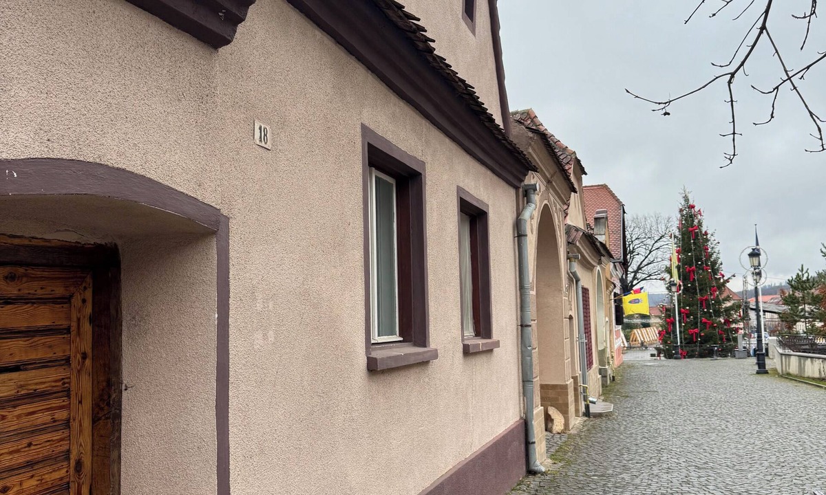 Rasnov House | Râșnov Old Town House Family-Friendly Walk to Fortress Near Bran Castle