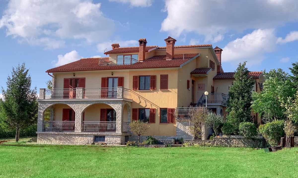 Sveta Nedelja Condo | Remote workers welcome - fiber internet available!