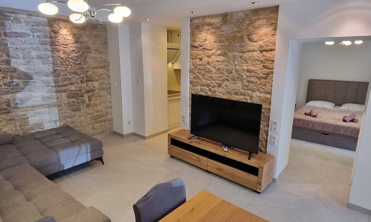Pridraga Cottage | Renovated apartment in 130 year old country house