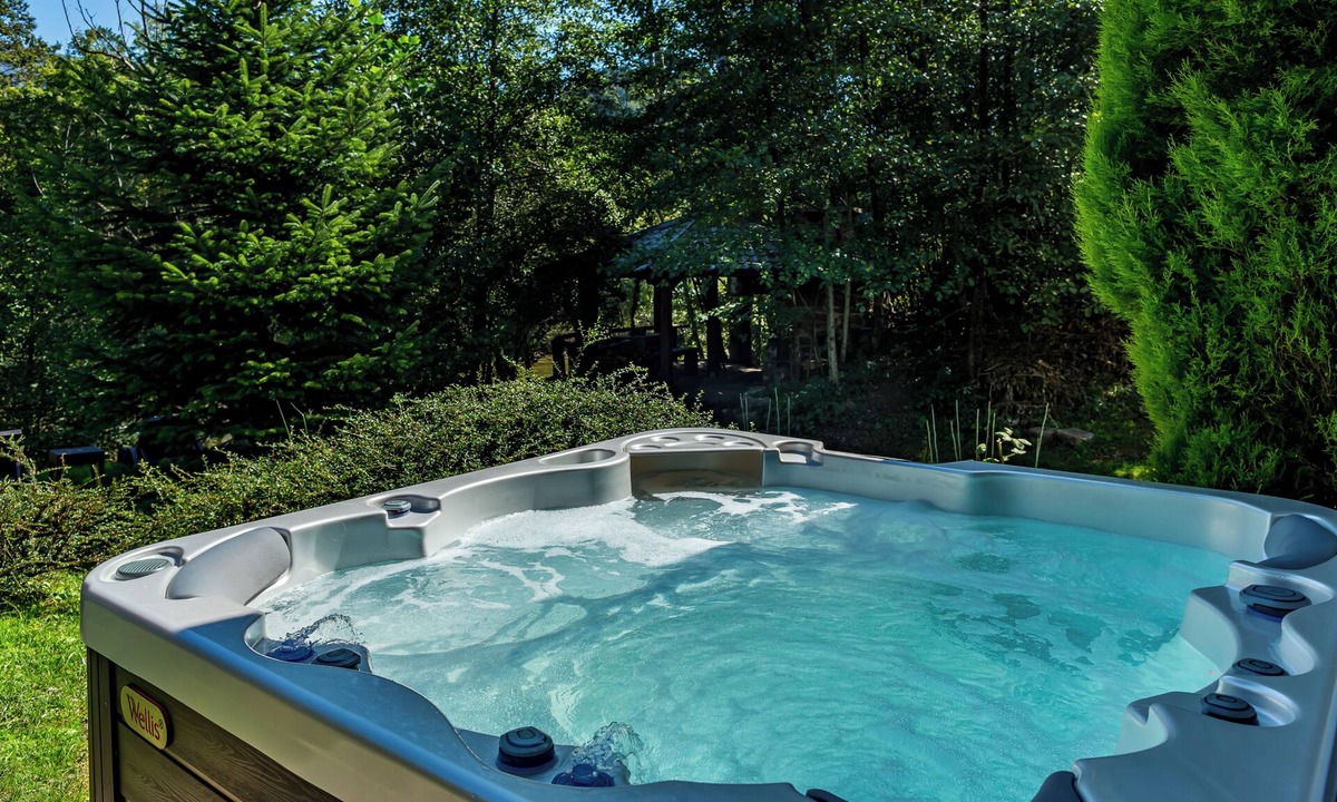 Primorje-Gorski Kotar House | Riverside home with jacuzzi and sauna in the magical Butterfly Valley, Gorski Kotar.
