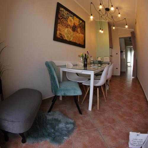 Lovrecica House | Room and Apartment Doris