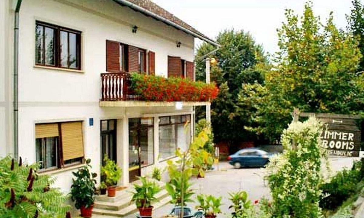 Rakovica Apartment | Room Anton