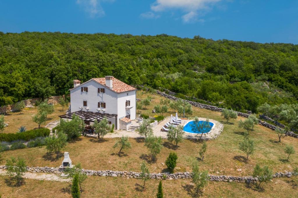 Nenadici House | Rustic Holiday house Harmonie with private pool and large garden - Kapovci, Island Krk