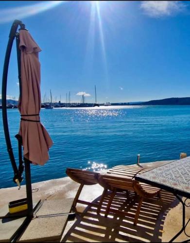 Kastel Gomilica Apartment | Sea House Kastilac