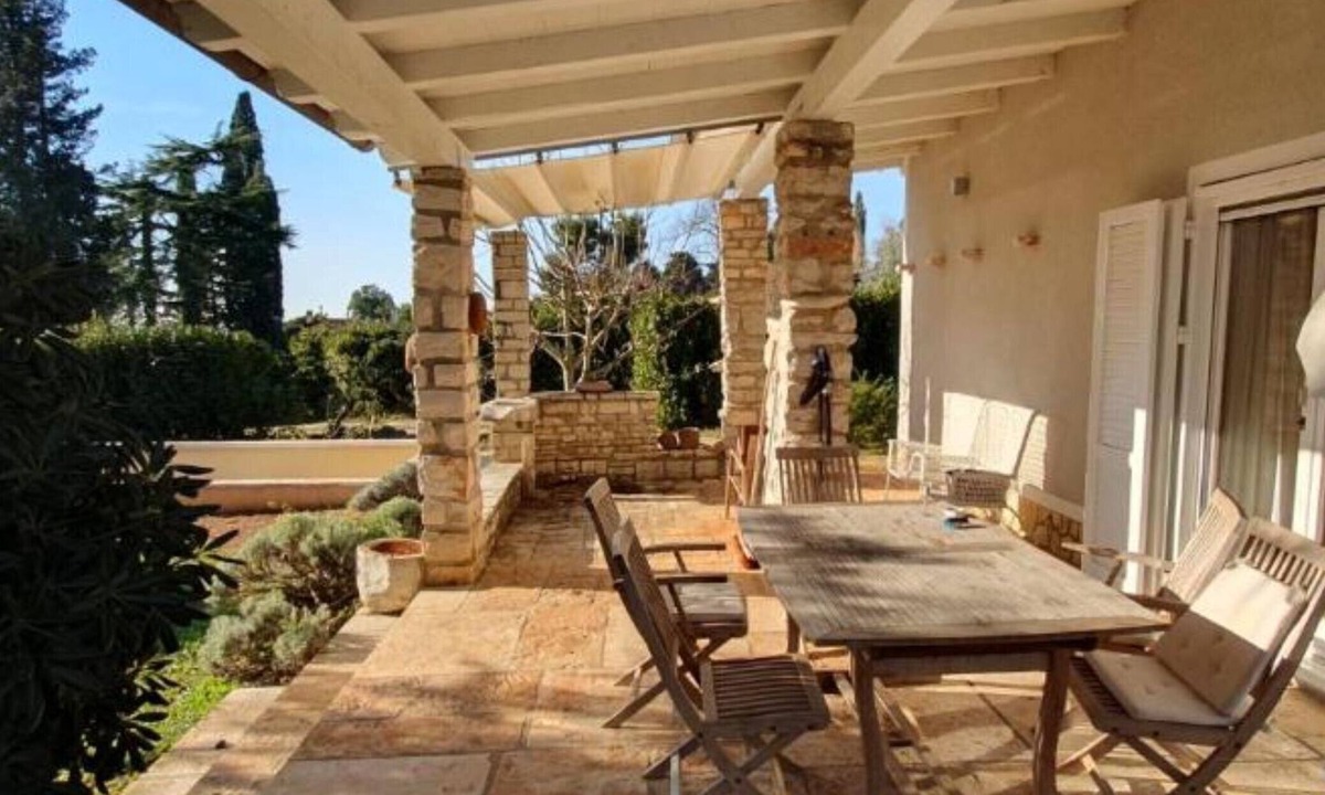 Đuba House | Seafront Dreamy Holiday Home Spina with Pool - Two Bedroom Holiday Home with Pool