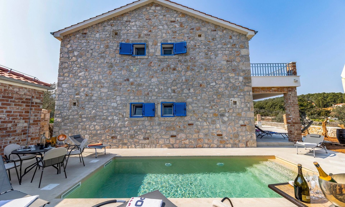 Zdrelac House | Seaside family friendly house with a swimming pool Ždrelac, Pašman (K-24952)