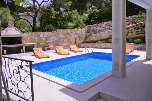 Selca House | Seaside family friendly house with a swimming pool Puntinak, Brac - 767
