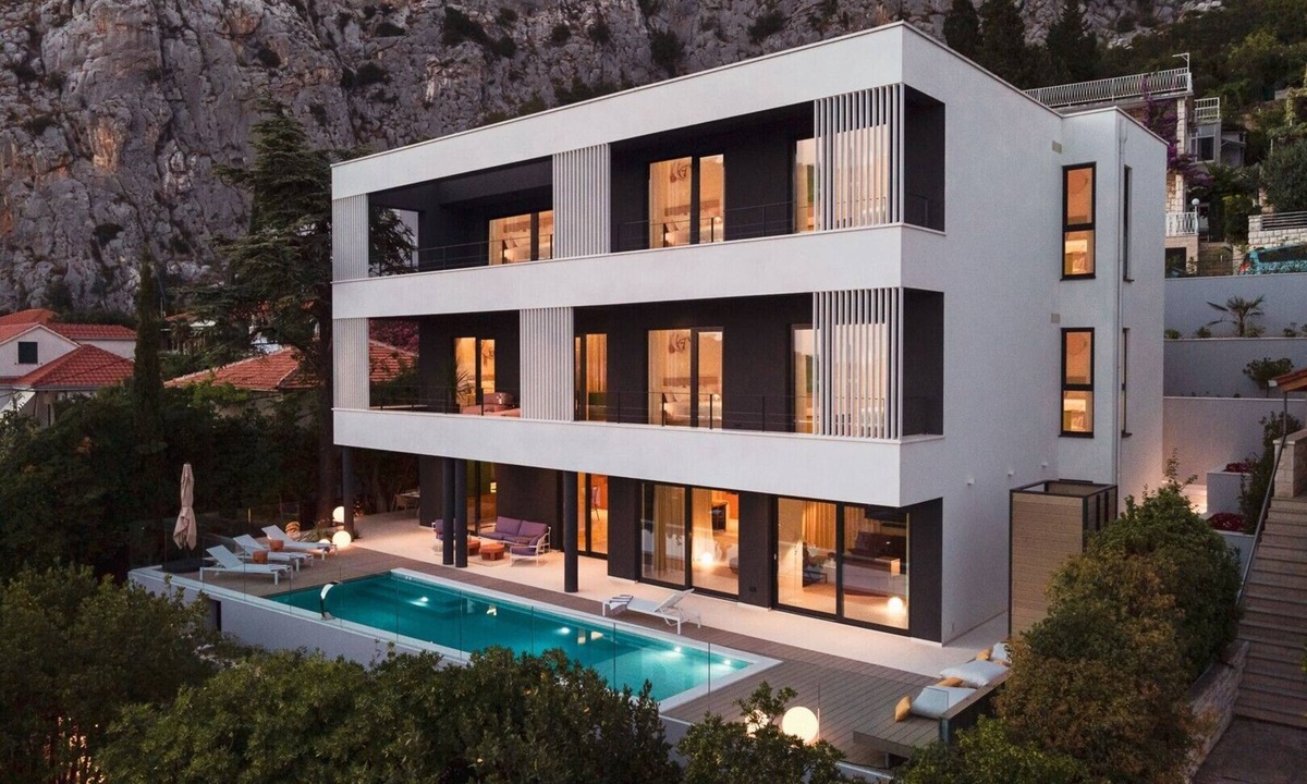Omis Villa | Seaview villa Flora - Heated pool and Spa