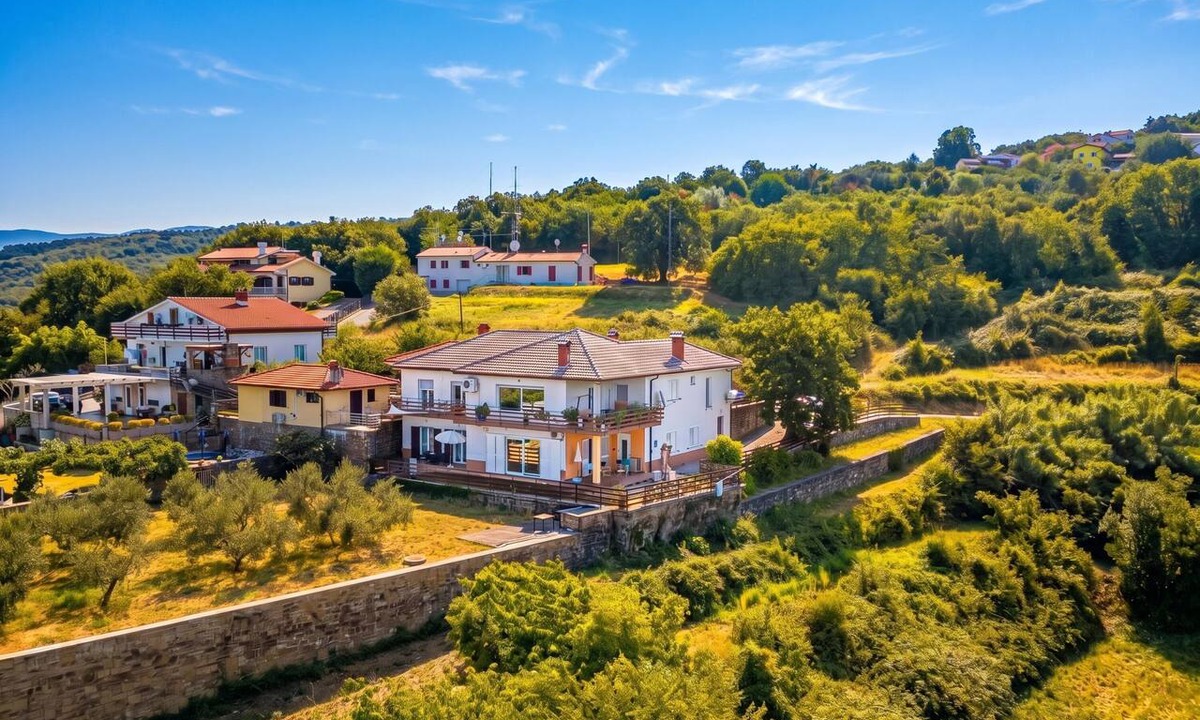 Koper Apartment | Serene Retreat Apartment Martin, Koper, Slovenia