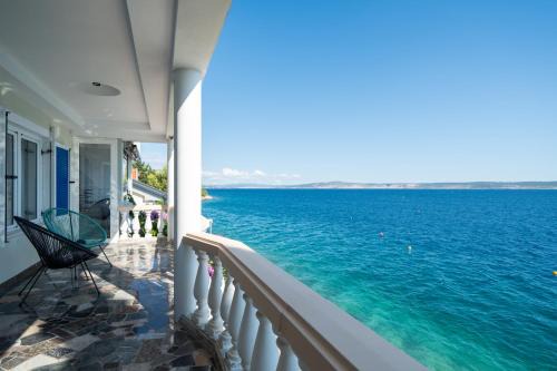 Starigrad Villa | SeVeN Holiday home - Beachfront by the Sea, Velebit, Nature