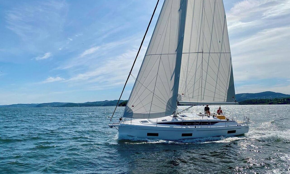 Jezera Boat Rental | Sibenik Sun and Beach Sailing Extravaganza: A Croatian Coastal Adventure