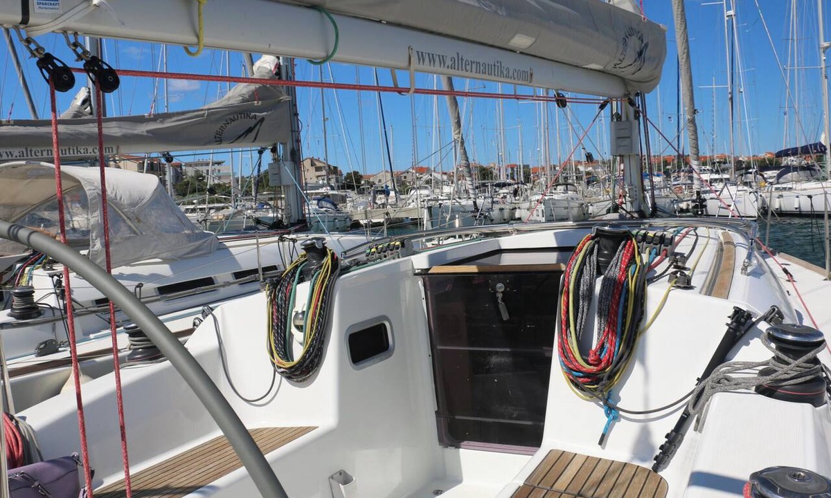 Jezera Boat Rental | Sibenik Sun and Beach Sailing Extravaganza: A Croatian Coastal Adventure