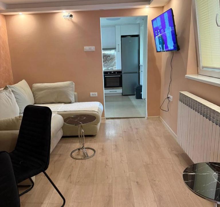 Cukarica Apartment | Silver Night