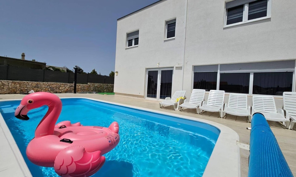 Seget Villa | Spacious 5-bedroom villa with pool, WiFi, AC, parking