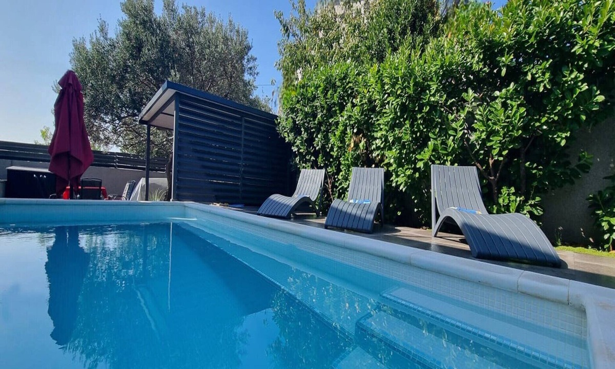 Rudine Apartment | Spacious apartment in Kastel Novi