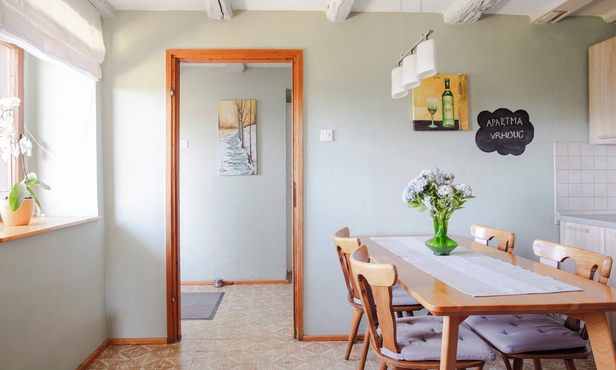 Kambresko Apartment | Spacious Apartment in an old Farmhouse in Nature