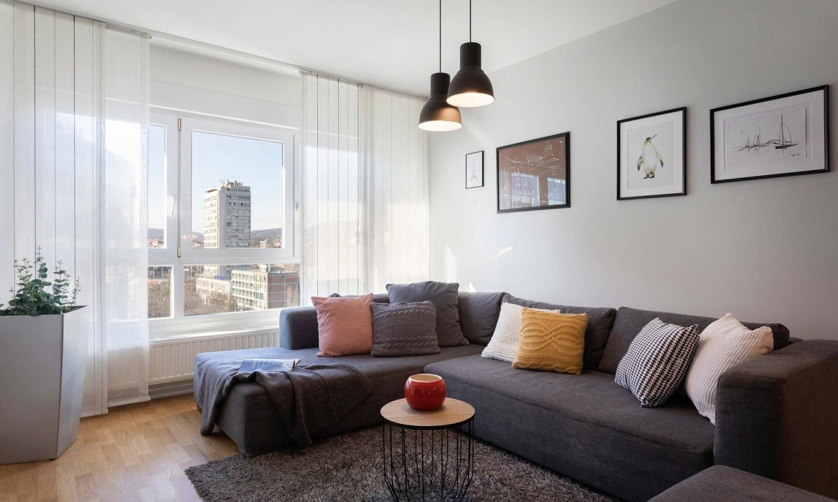 Zagreb Apartment | Spacious Apartment in Radnička Business Zone