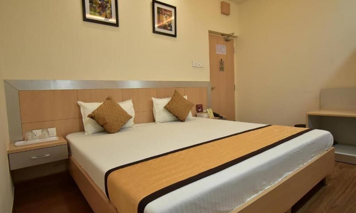 Mahipalpur Extension Hotel | Standard Single Room 3 - Hotel Ramida Suites At Delhi Airport