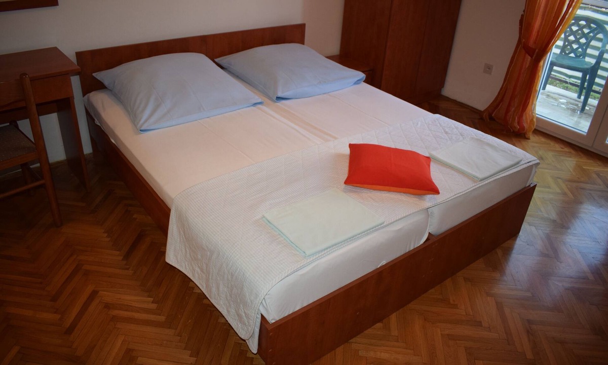 Sveti Filip i Jakov Apartment | Studio flat with balcony Sveti Filip i Jakov, Biograd (AS-4299-e)