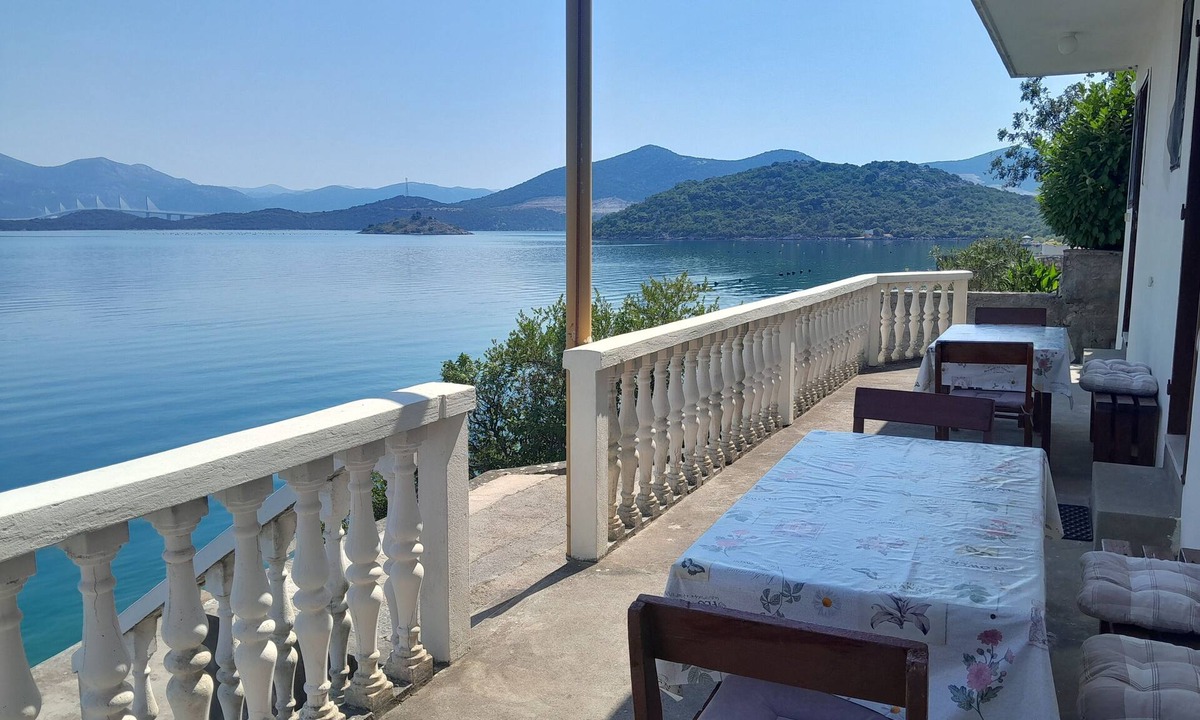 Dubrava Apartment | Studio flat near beach Cove Pještata (Pelješac) (AS-14440-c)