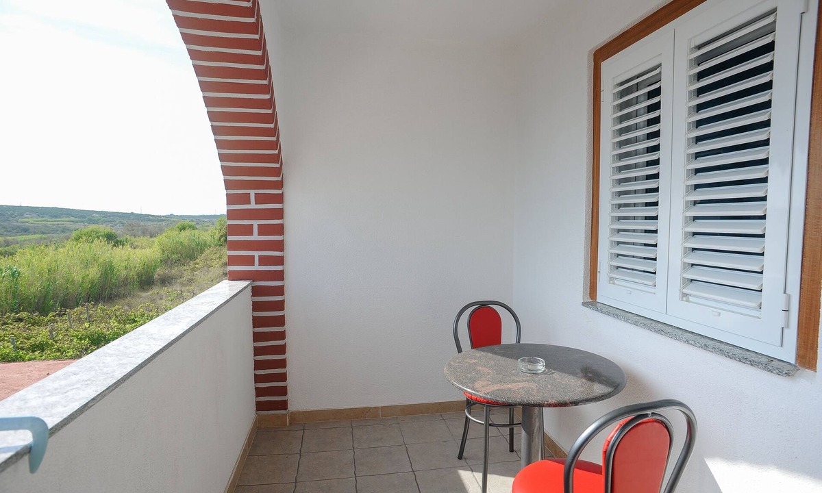 Caska Apartment | Studio flat with a swimming pool Caska, Pag (AS-4109-c)