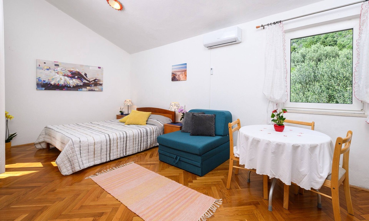 Igrane Apartment | Studio flat with balcony Igrane, Makarska (AS-25288-a)