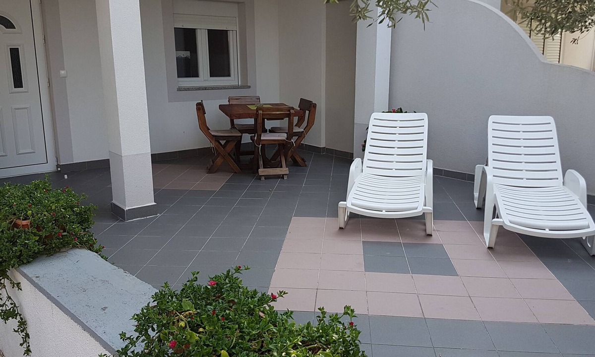 Zrce Apartment | Studio flat with terrace Novalja, Pag (AS-6504-a)