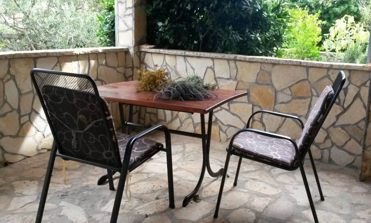 Susica Apartment | Studio flat with terrace Murter (AS-5117-a)