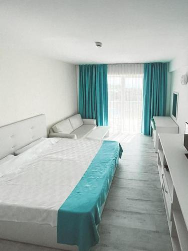 Neptun Apartment | Studio G712 Blaxy