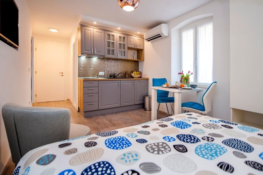 Rovinj Apartment | Studio Kris in Old Town