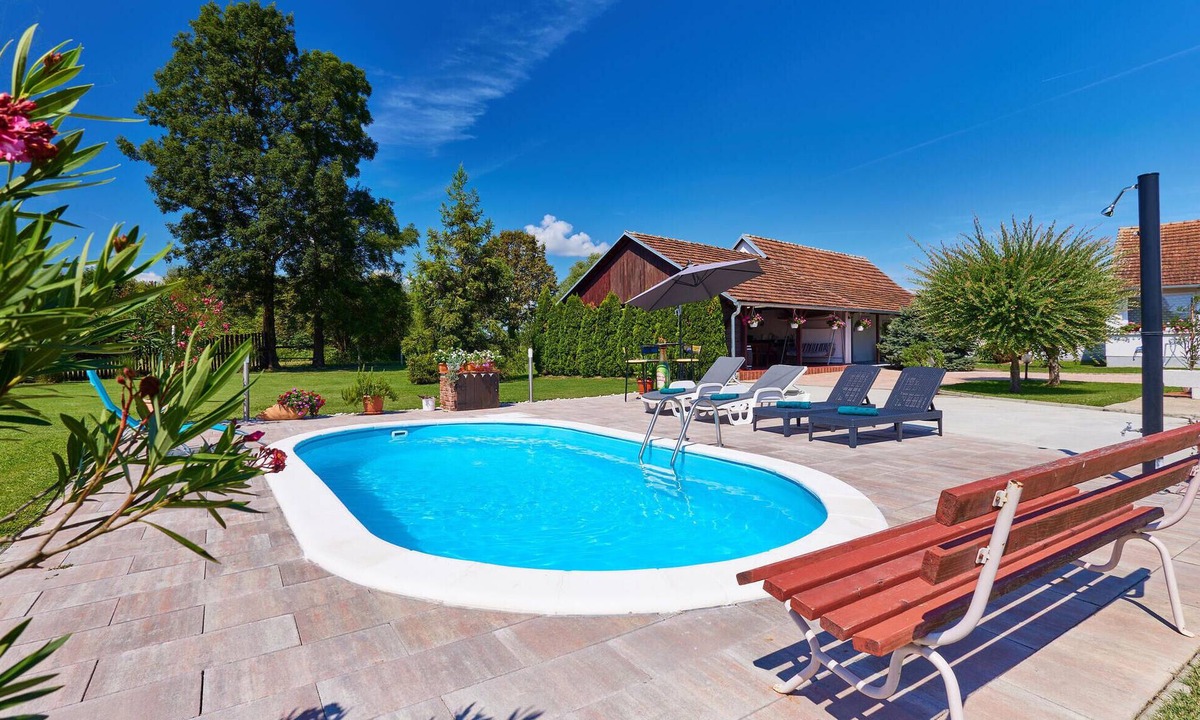 Bjelovar House | Stunning home in Gudovac