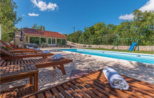 Cove Parja House | Stunning Home In Knin