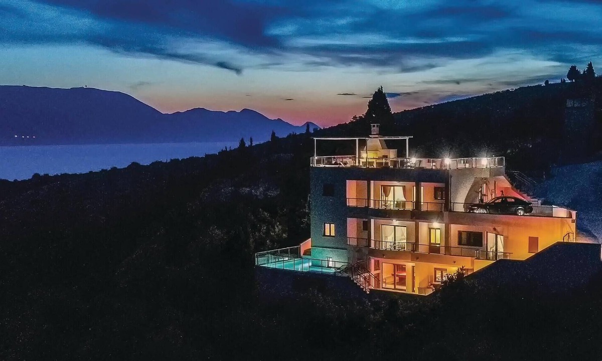 Kremena House | Stunning home in Kremena with sauna