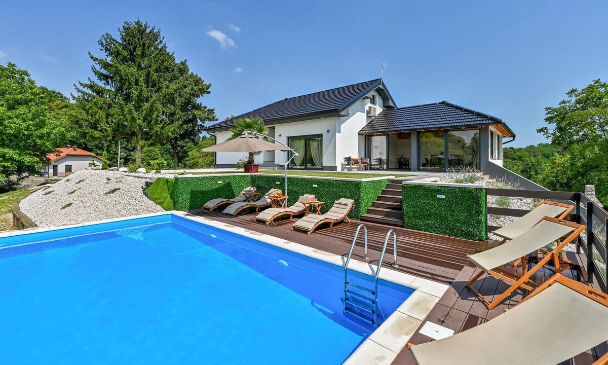 Vinica House | Stunning home in Vinica Breg
