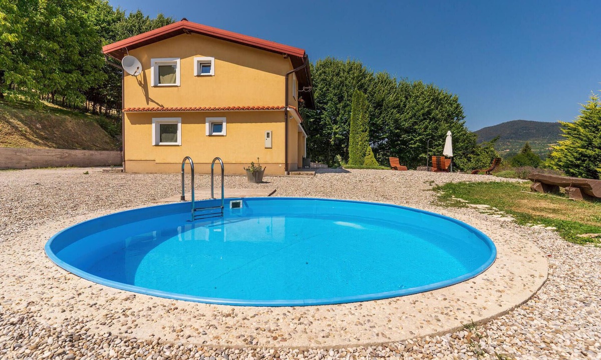 Vrbovsko House | Stunning home in Vrbovsko