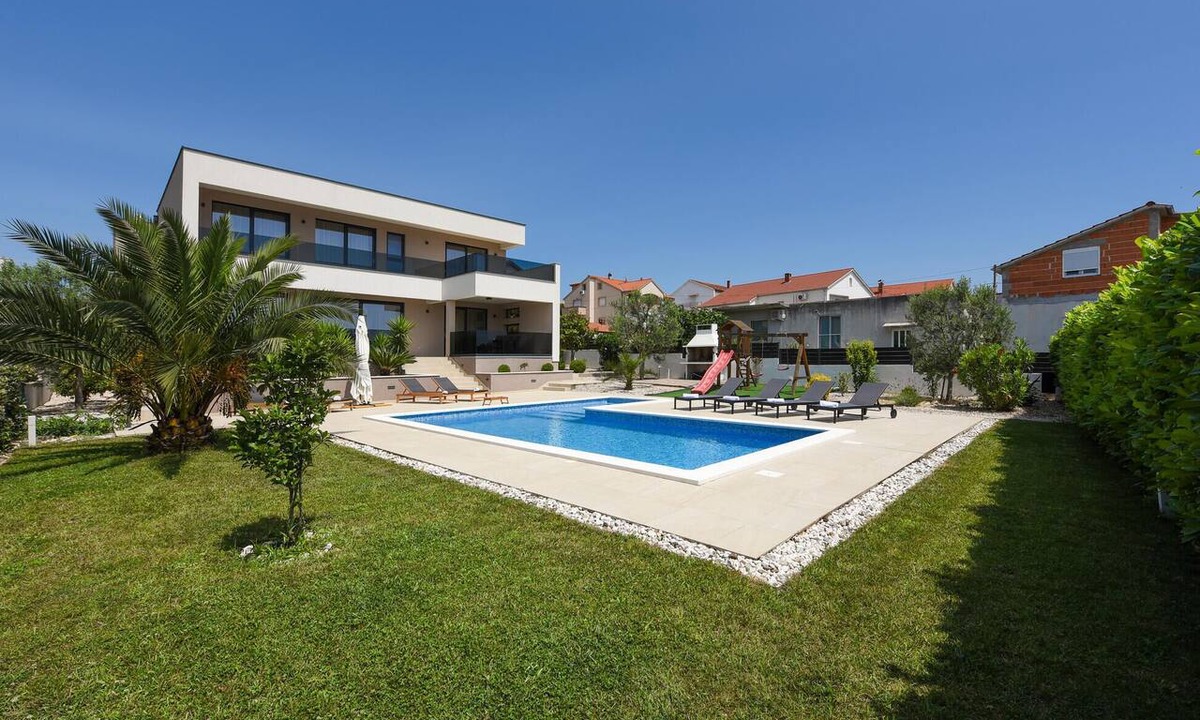Zadar House | Stunning home in Zadar with WiFi