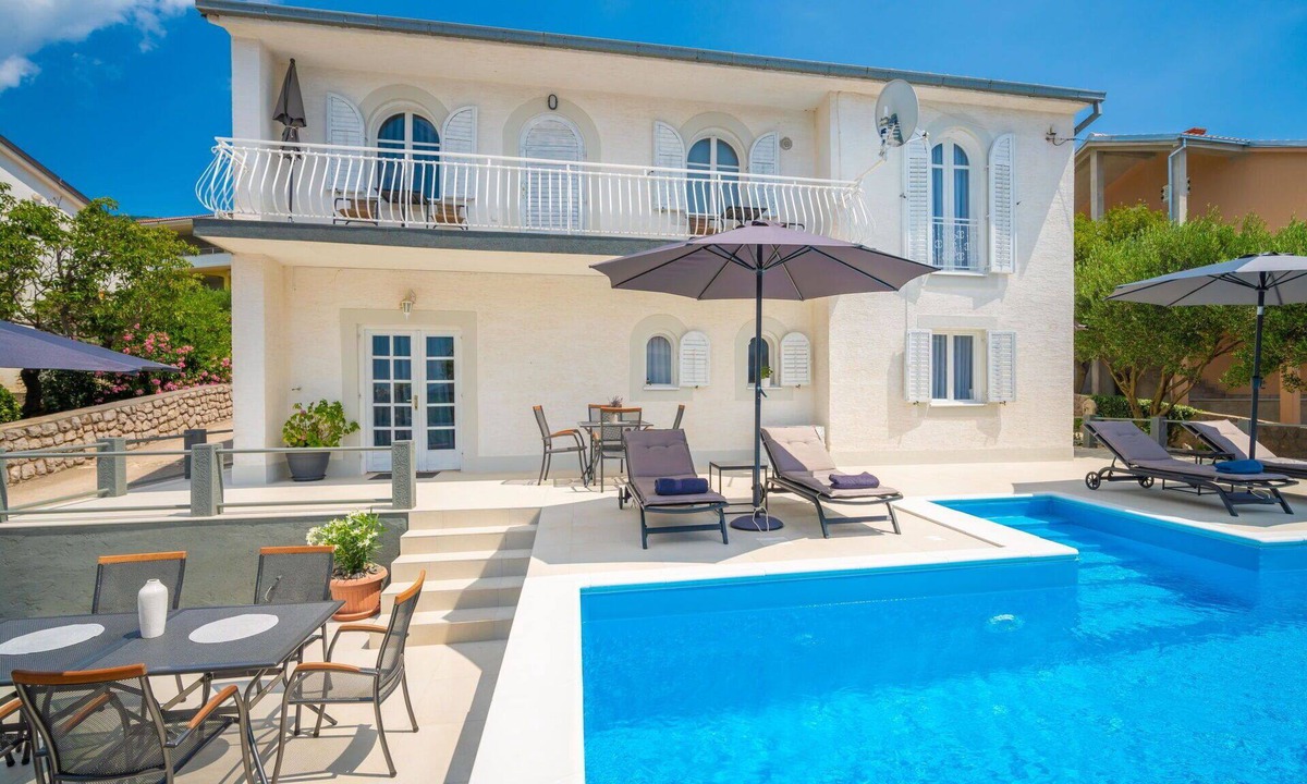 Klenovica House | Stunning private villa for 10 guests with WIFI, private pool, A/C, TV and terrace
