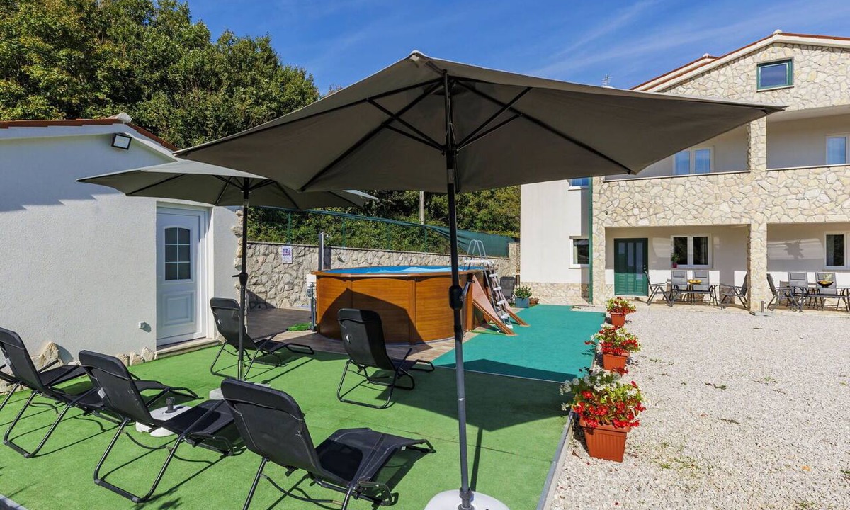 Gondolici House | Stunning private villa for 8 guests with private pool, A/C, WIFI, TV and terrace