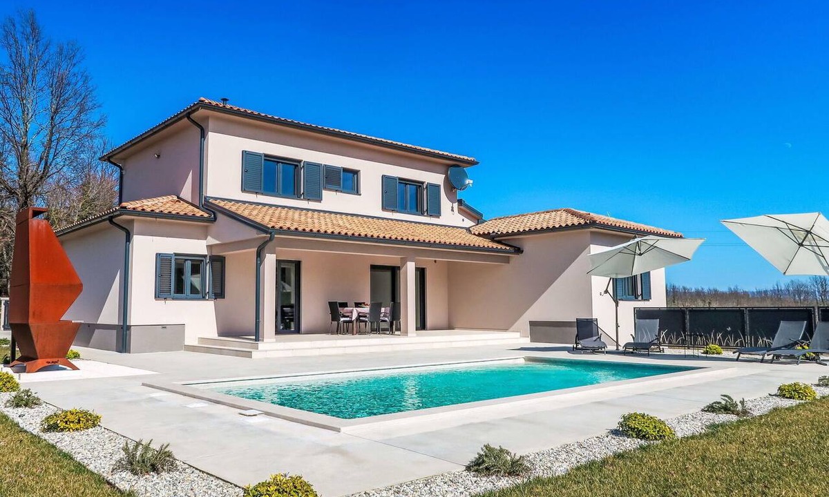 Gracisce House | Stunning private villa for 8 people with A/C, private pool, WIFI, TV and terrace
