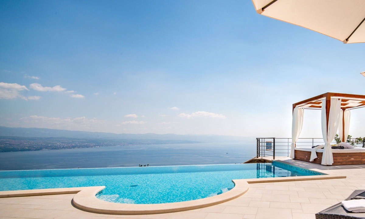 Opatija Villa | Stunning private villa for 8 guests with A/C, private pool, WIFI, TV and terrace
