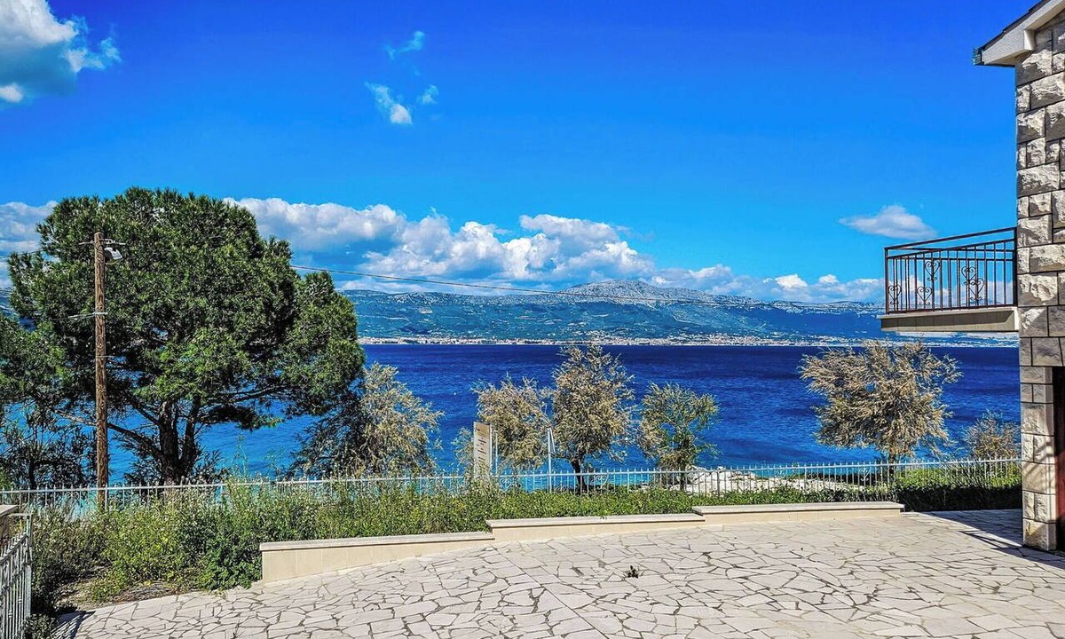 Municipality of Trogir House | Stunning private villa for 10 people with WIFI, A/C, TV and terrace