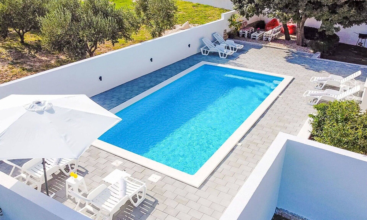 Podgradina House | Stunning private villa for 6 people with A/C, private pool, WIFI, TV and terrace