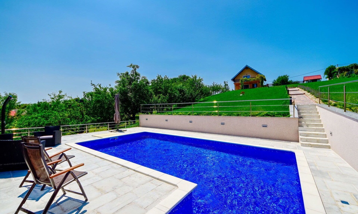 Brckovljani House | Stunning private villa for 6 guests with private pool, WIFI, A/C, TV, terrace and panoramic view