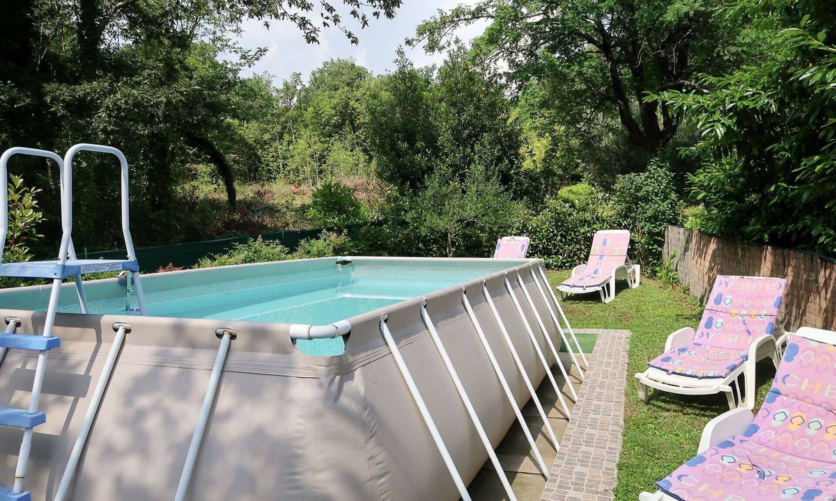Zupanici House | Stunning villa for 6 guests with WIFI, A/C, private pool, TV, terrace and pets allowed