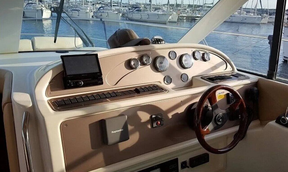 Punat Boat Rental | Sun-Kissed Sailing Adventure in Northern Croatia