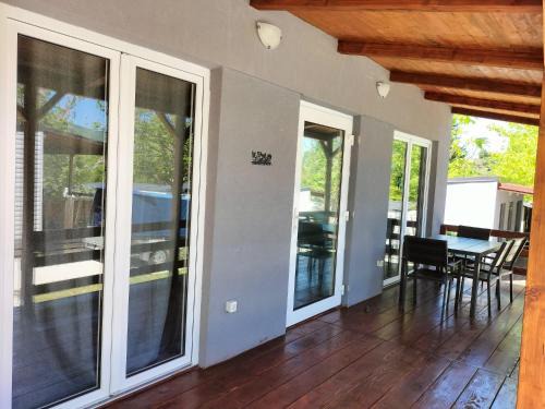 Donji Karin House | Sunny Home 18 - rodzinny domek w Dalmacji