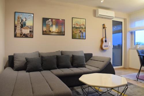 Zagreb Apartment | Sunset&Mountain - With Garage Parking